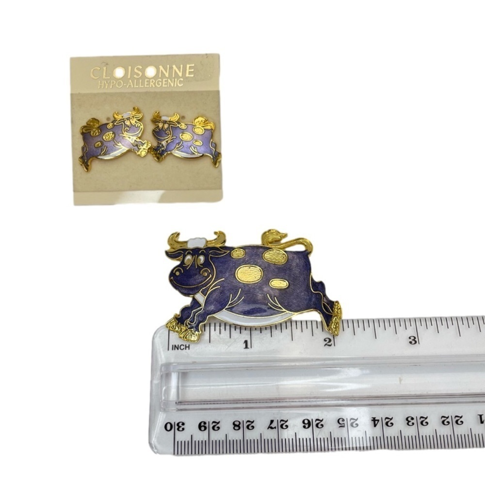 Cloisonné Purple Cow Brooch Hypo-Allergenic Earrings - Picture 6 of 7